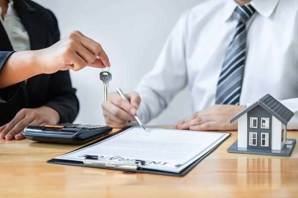 Vivre de l'immobilier : maîtriser les clés de la rentabilité